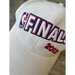 San Antonio Spurs Strapback Hat Cap White 2013 NBA Finals Adidas White OSFA‎